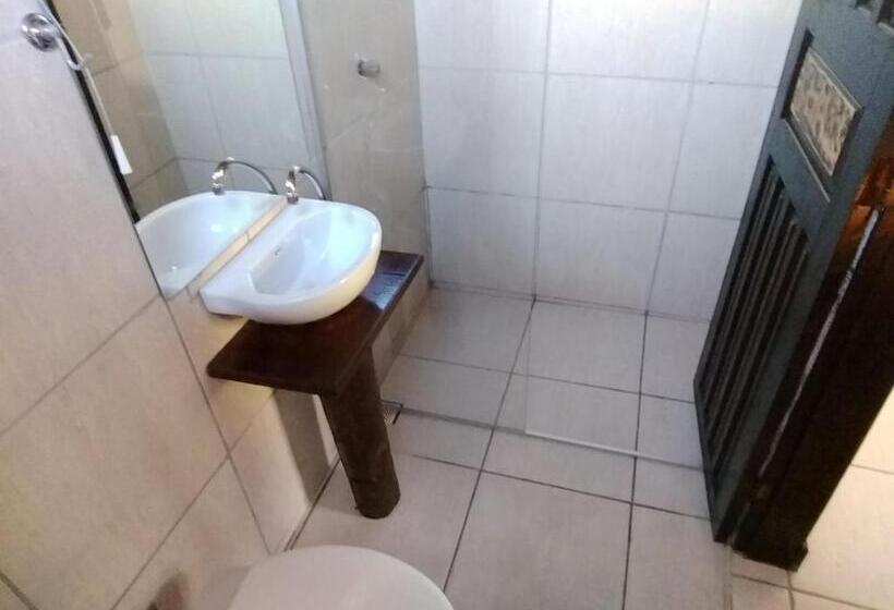 Номер Стандарт Трехместный, Pousada Tres Coracoes
