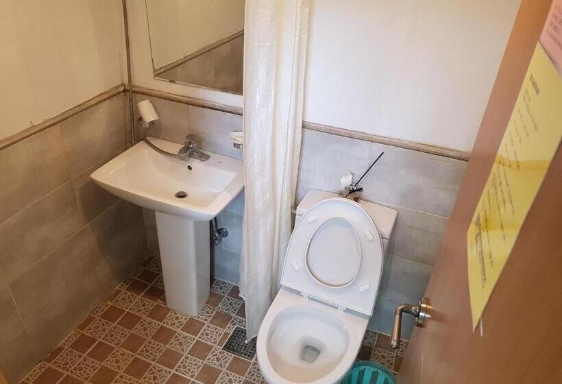 Номер Стандарт, Tongyeong One Guesthouse