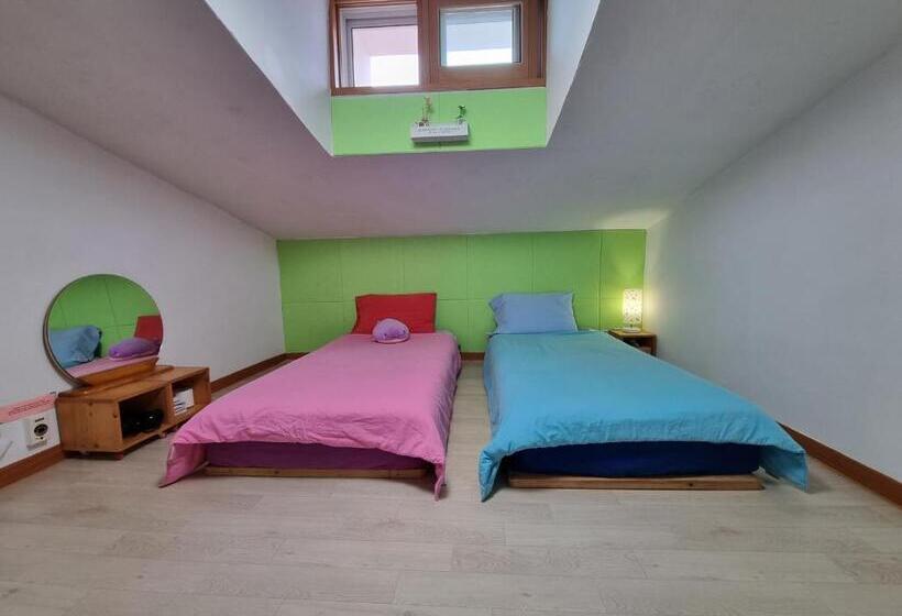 Номер Стандарт, Tongyeong One Guesthouse