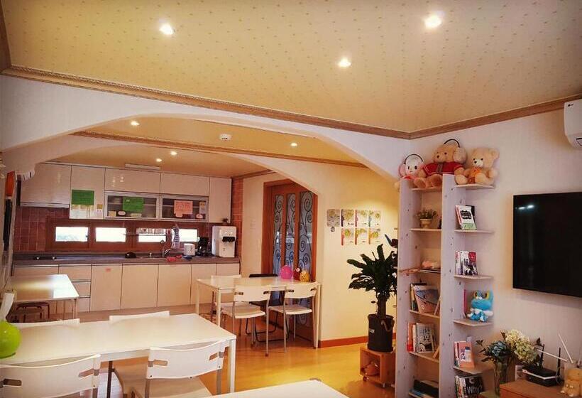 Номер Стандарт, Tongyeong One Guesthouse