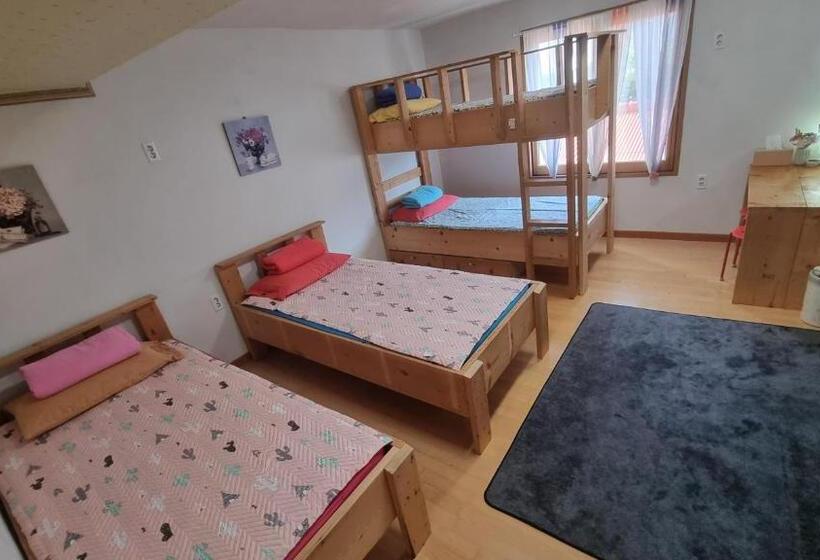 Семейный Номер, Tongyeong One Guesthouse