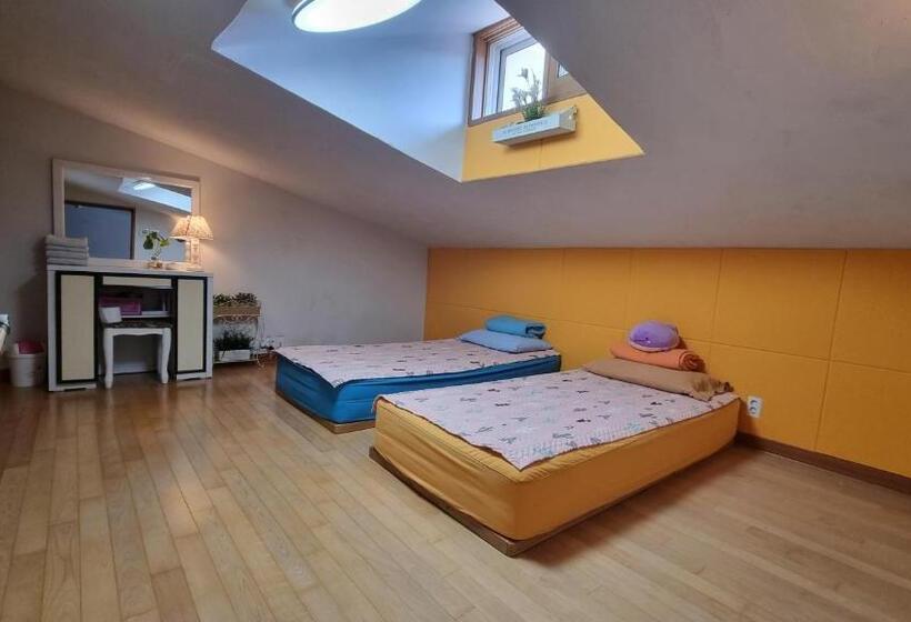 Номер Стандарт, Tongyeong One Guesthouse