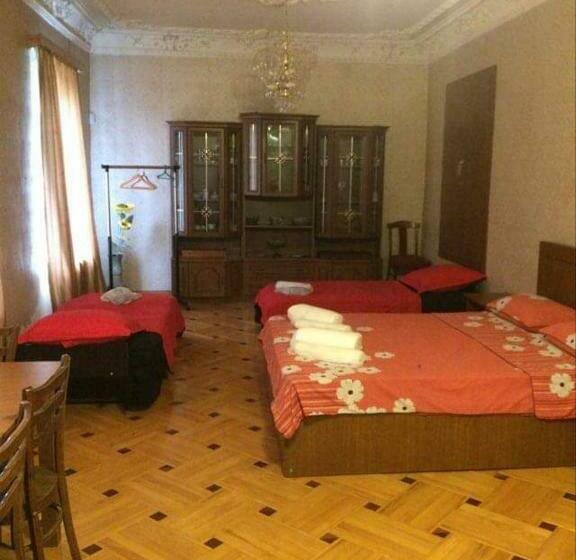 اتاق خانوادگی, Guesthouse Raisa