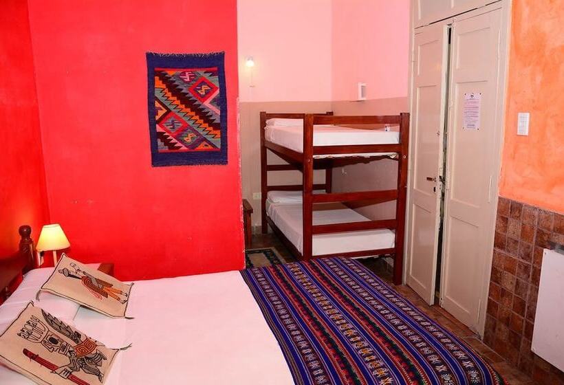 اتاق استاندارد سه نفره, Hostal Yatasto
