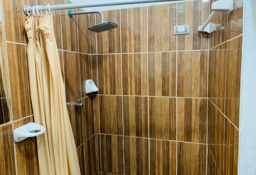 Chambre Standard, Hospedaje Marbis