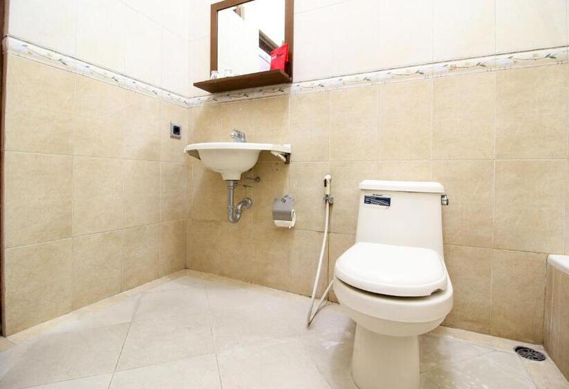Номер Стандарт, Reddoorz Plus @ Tegal Panggung