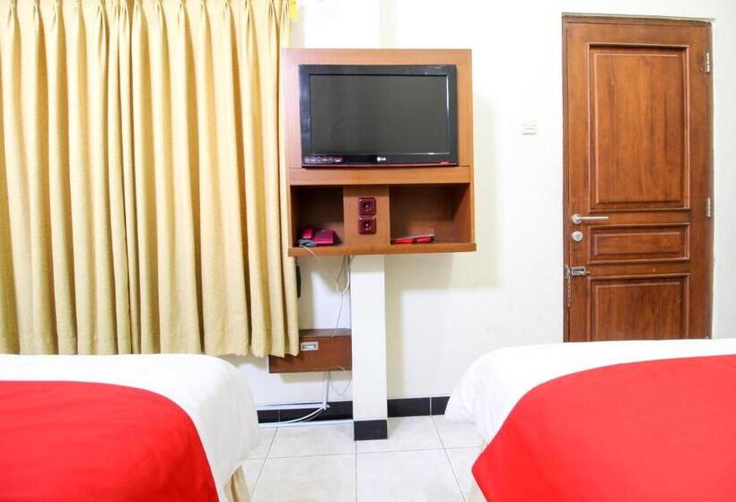 Семейный Номер, Reddoorz Plus @ Tegal Panggung