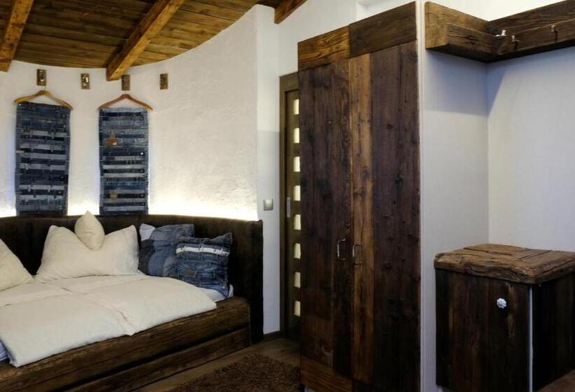 Номер Стандарт Вид на Озеро, Vintage Home Vendégház