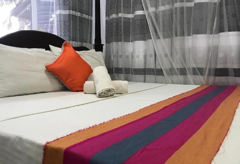 Номер Deluxe, Meritha