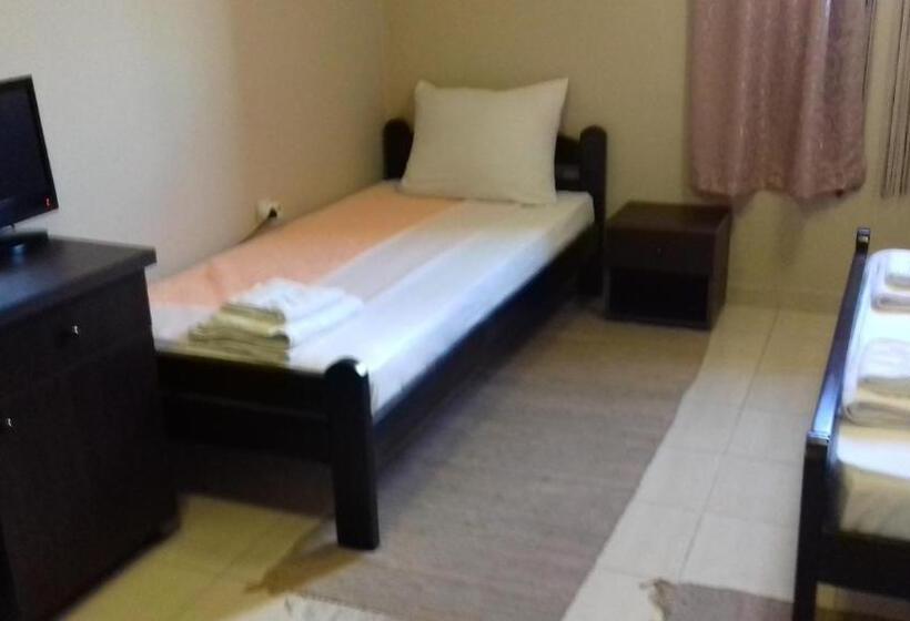 اتاق استاندارد, Asterix Rooms