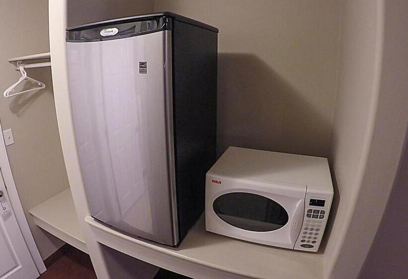 Номер Economy, Westwood Inn