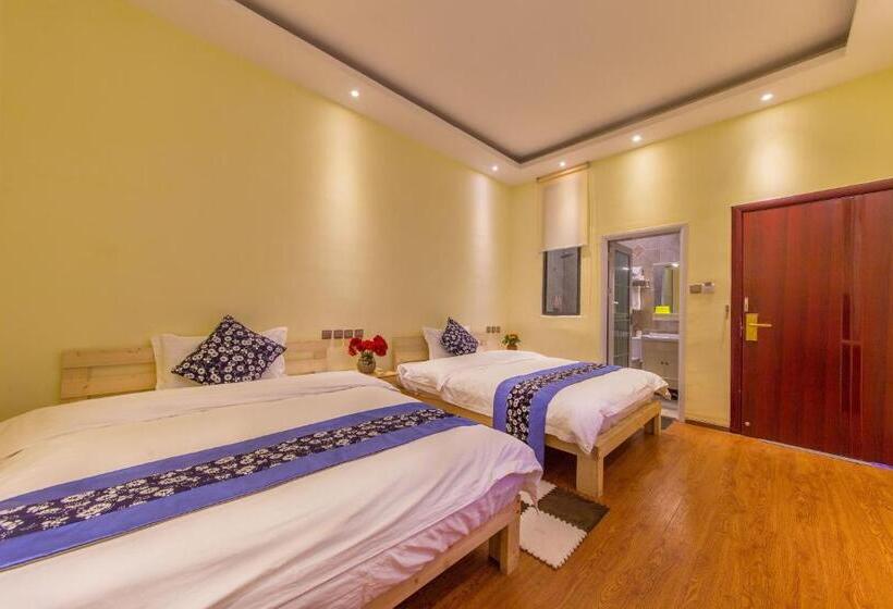 Номер Стандарт 2 Двуспальные Кровати, Mengyuanju Boutique Inn
