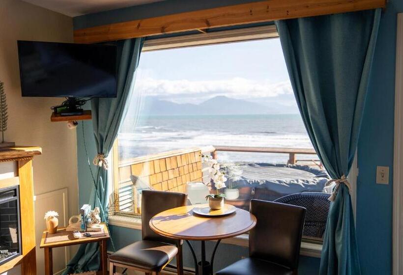 سوییت لوکس, Homer Inn & Spa