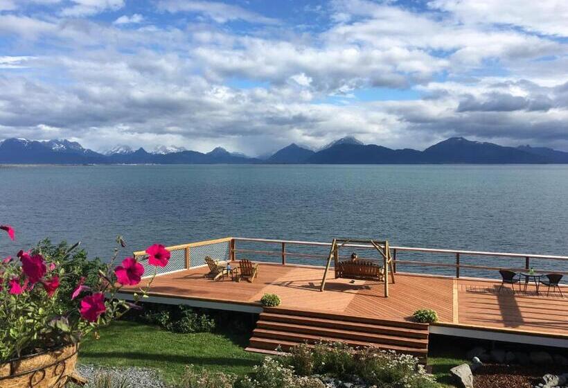 سوییت لوکس, Homer Inn & Spa