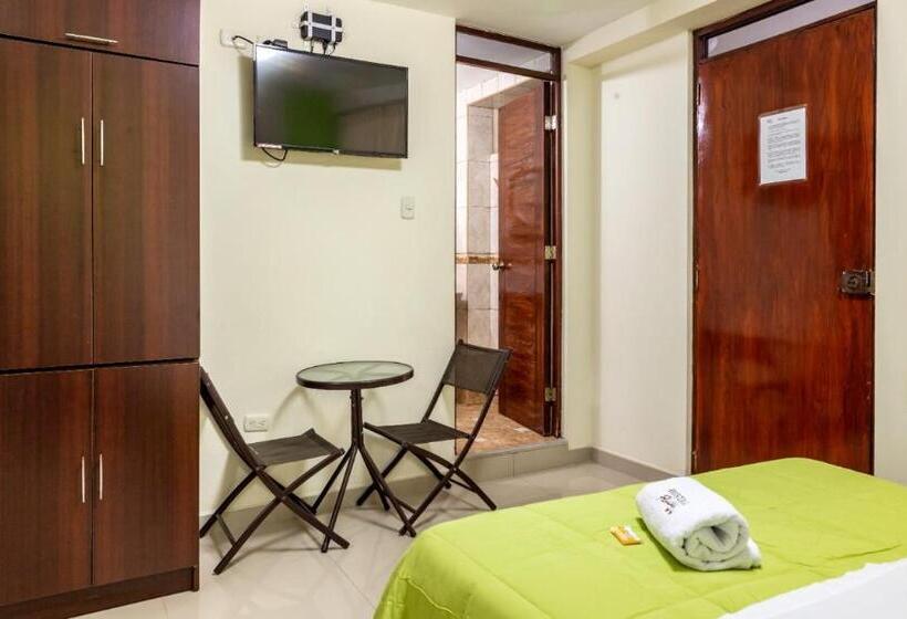 اتاق سوپریور, Hostal Florida