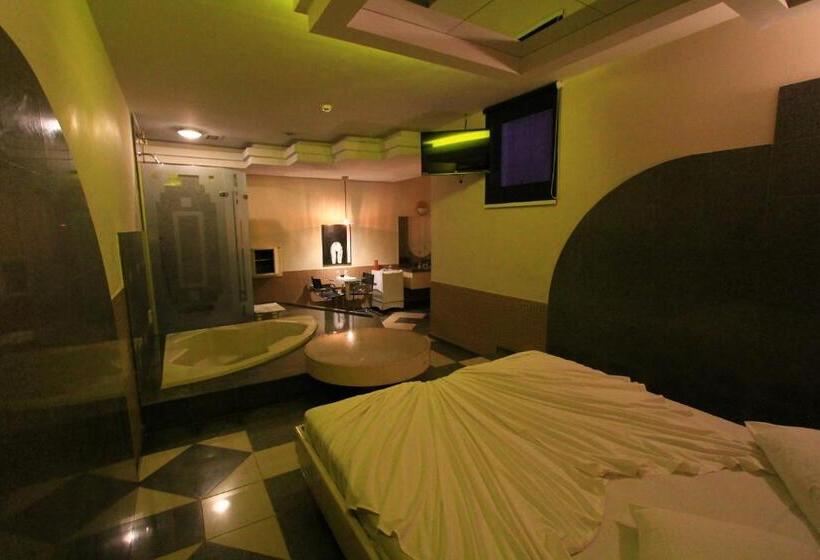 Quarto Deluxe, Movie Inn Motel E Hospedagem