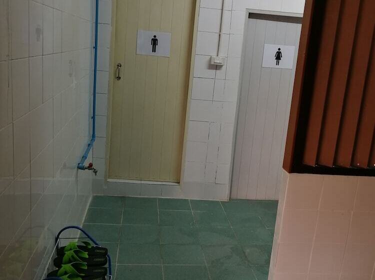 تختخواب در اتاق مشترک, Room58   Hostel