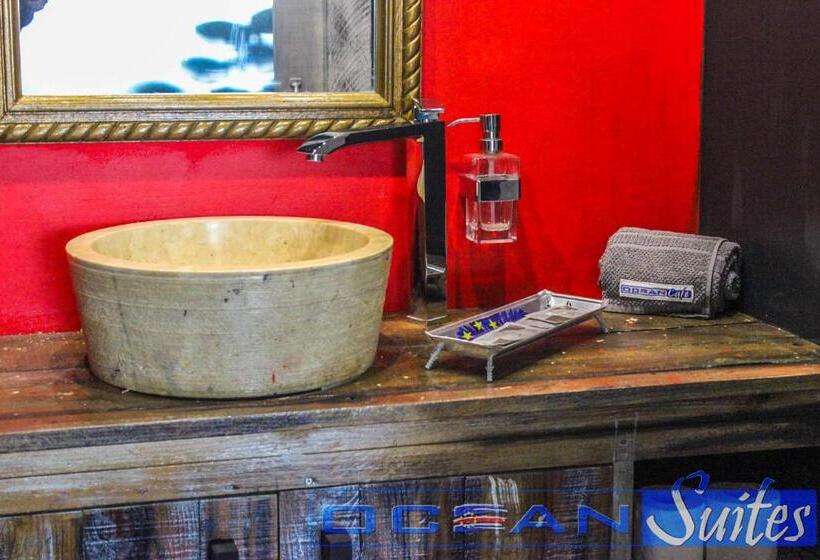 استودیوی سوپریور, Ocean Suites