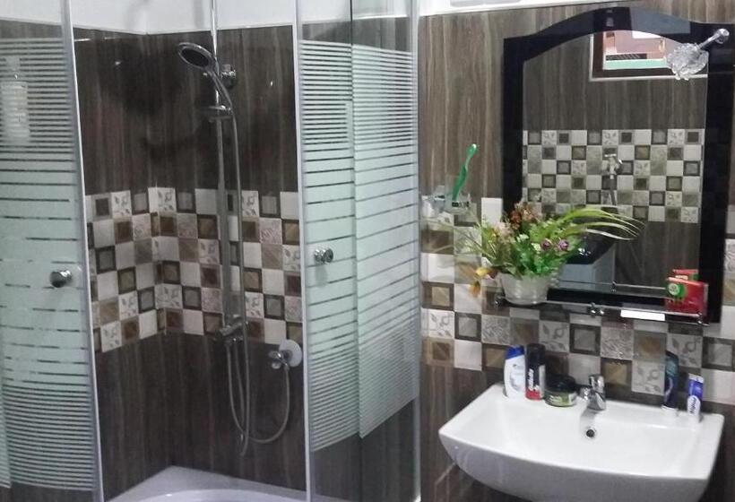 اتاق استاندارد با تخت بزرگ, Travel Bird Villa   Foreign Bookings Only