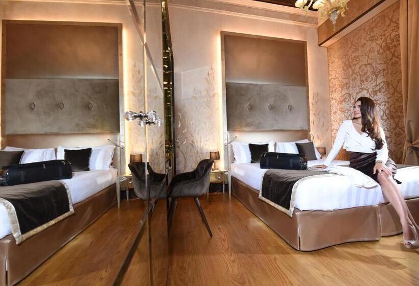 Quarto superior, Santa Croce Boutique