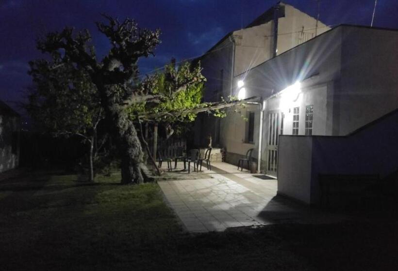 ファミリールーム, Relais Il Giardino Fra Gli Ulivi