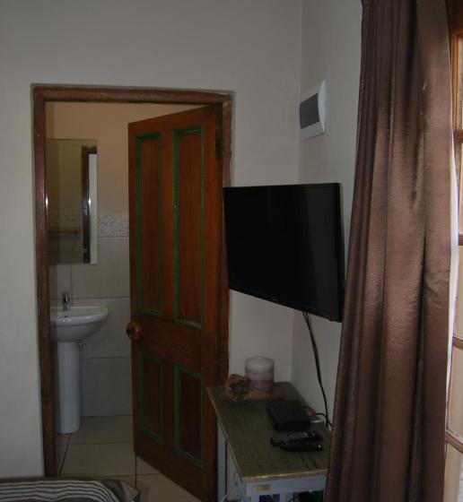 خانه 2 خوابه, 15 Witpeer Street Guesthouse