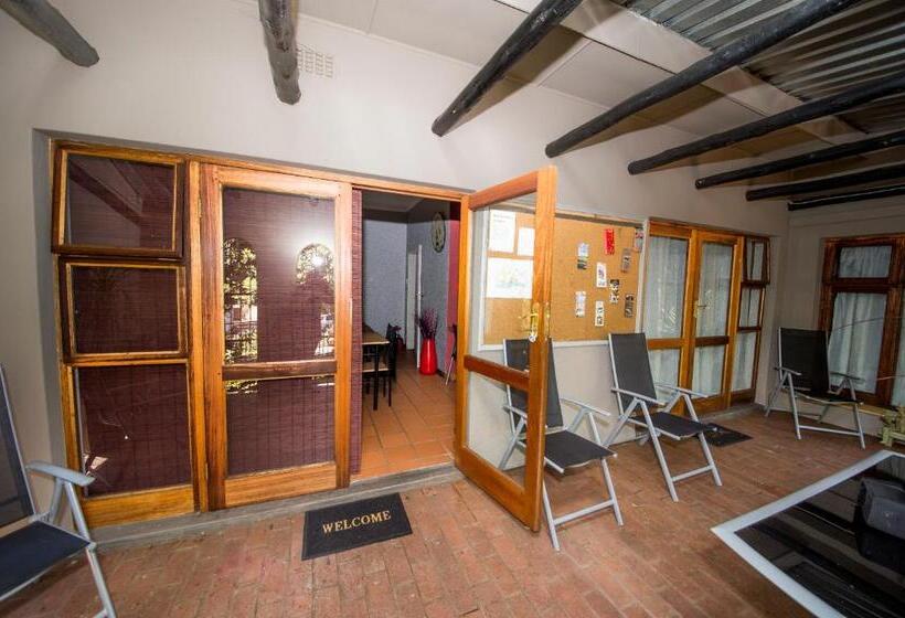 ベーシックトリプルルーム, Stiltevrede