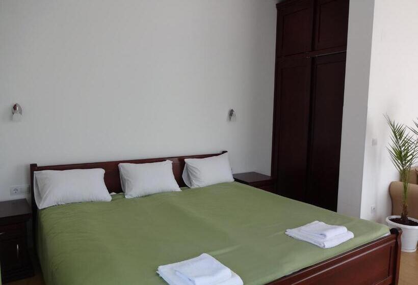 Семейный Номер Deluxe, Guest House Nocturno
