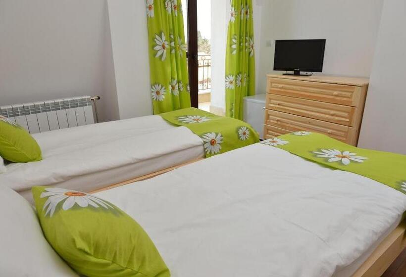 Номер Стандарт Вид на Горы, Guest House Nocturno
