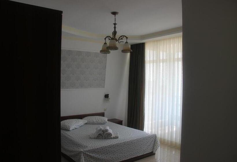 Triple Room Sea View, Badu Guest House