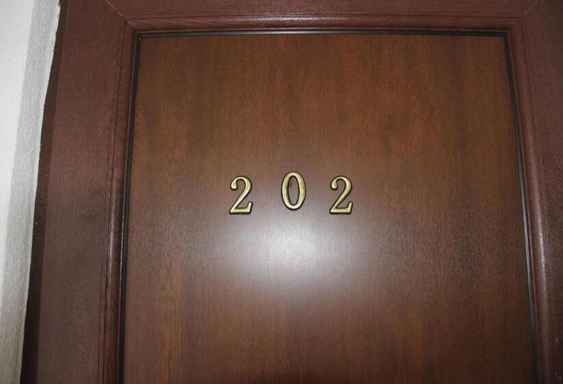 اتاق استاندارد با چشم‌انداز دریا, Badu Guest House