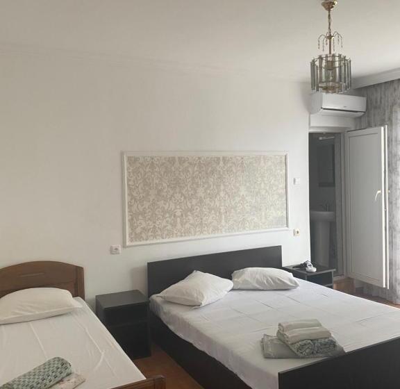 اتاق استاندارد سه نفره, Badu Guest House