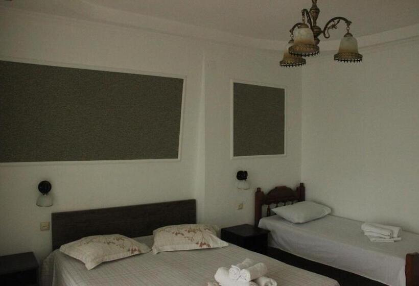 Triple Room Sea View, Badu Guest House