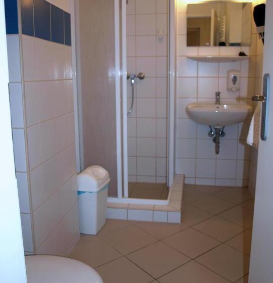 اتاق استاندارد, Ciszterci Szállás Pécs
