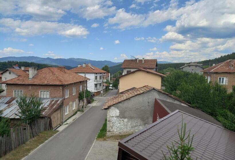 Номер Стандарт Трехместный, Guest House Raffe