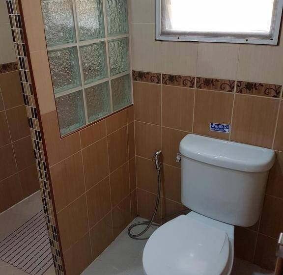 اتاق خانوادگی, Mai Thai Guest House