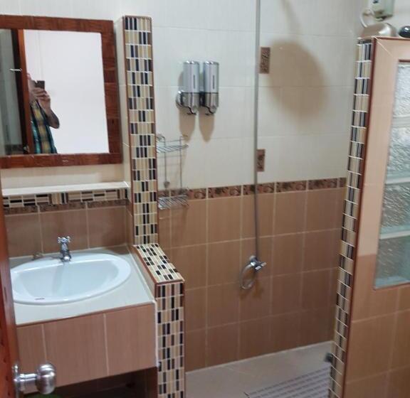 اتاق خانوادگی, Mai Thai Guest House