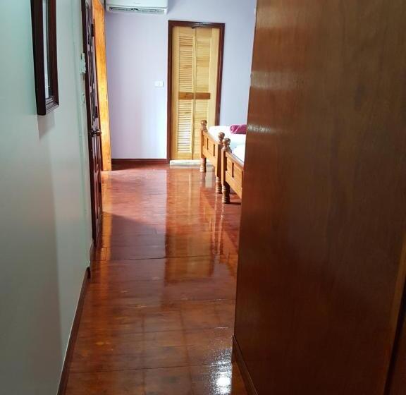 سوییت خانوادگی, Mai Thai Guest House