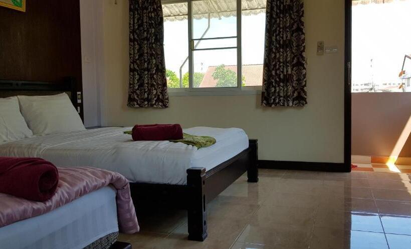 اتاق خانوادگی, Mai Thai Guest House