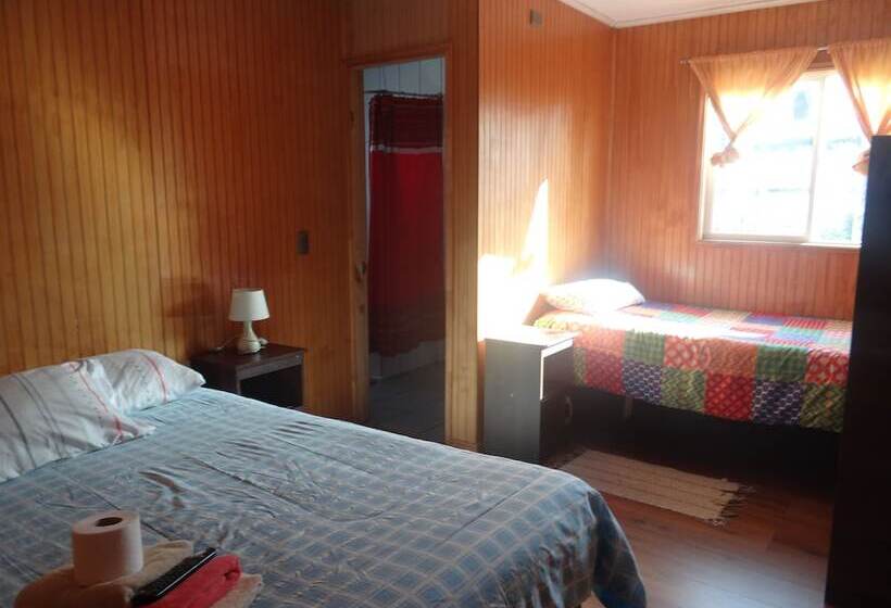 스탠다드 트리플 룸, Hostal Santa Fe