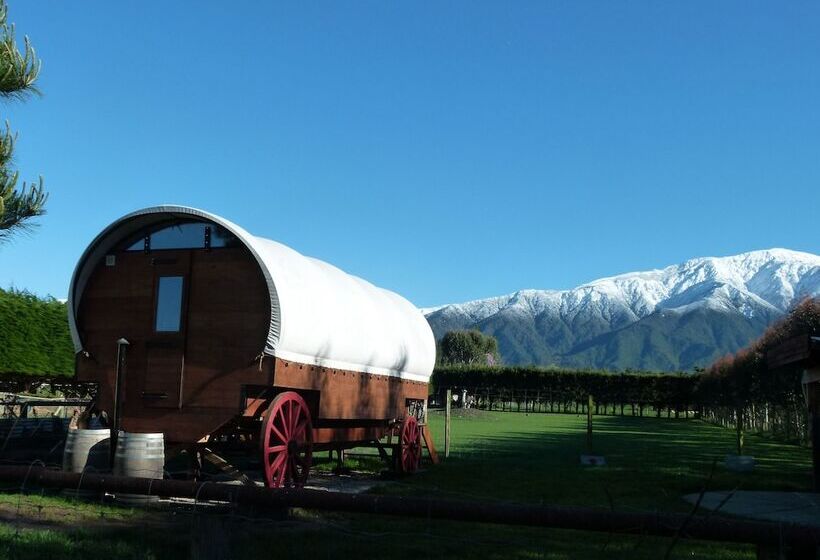 Дом 1 Спальня, Wacky Stays   Unique Farm Stay Glamping Rentals, Free Animal Feeding Tours