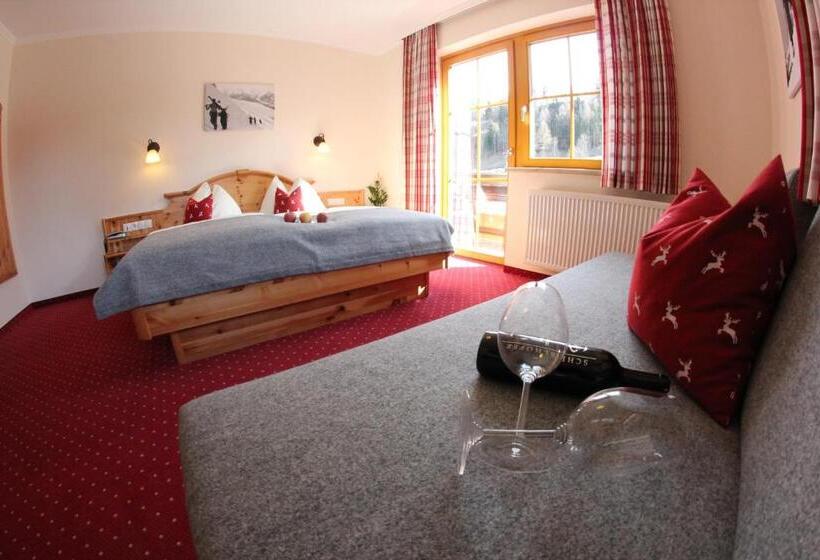Номер Стандарт с Балконом, Gästehaus Pilz Schladming
