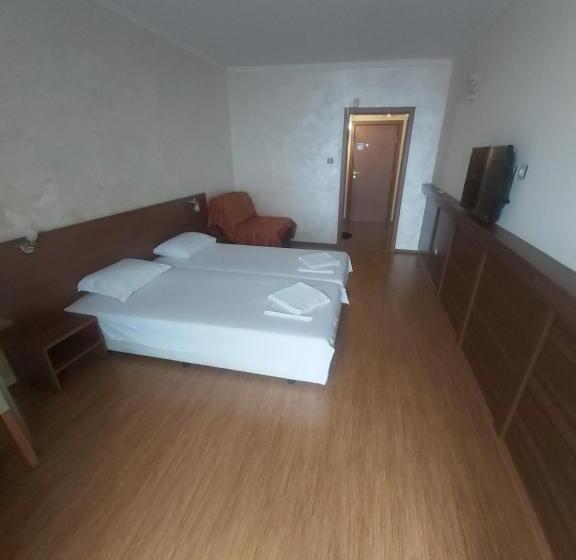 Номер Стандарт Вид на Море, Guest House Skalite