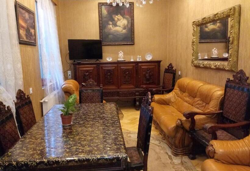اتاق استاندارد, Tamar Guest House