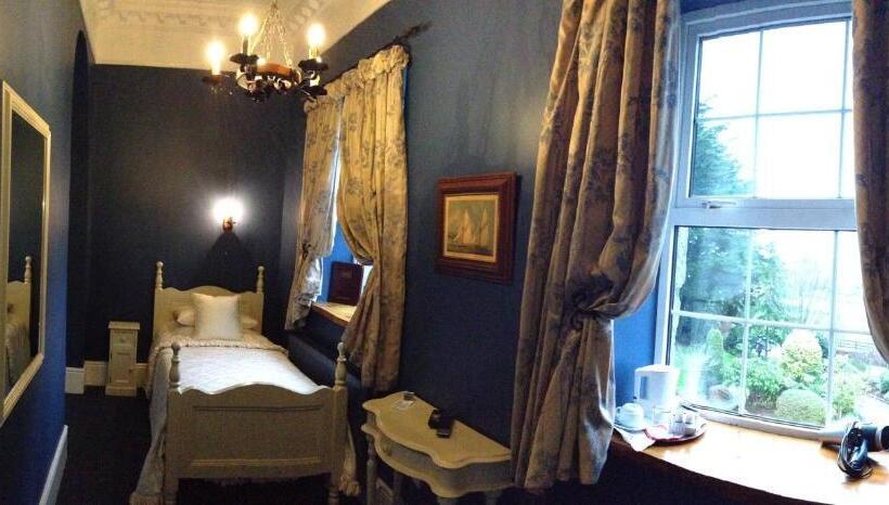 اتاق استاندارد یک نفره, Highfield House Guesthouse