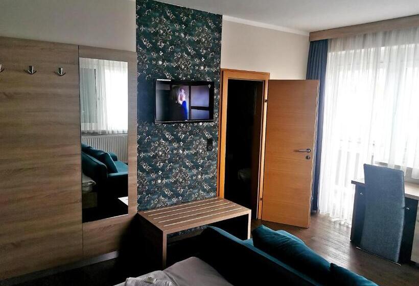 اتاق استاندارد, Pension Central Semmering