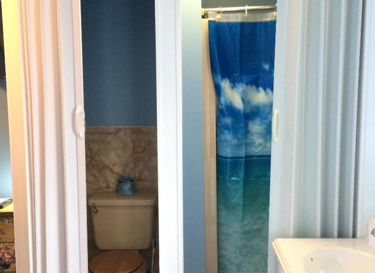 Номер Стандарт, The New Oceanic Inn