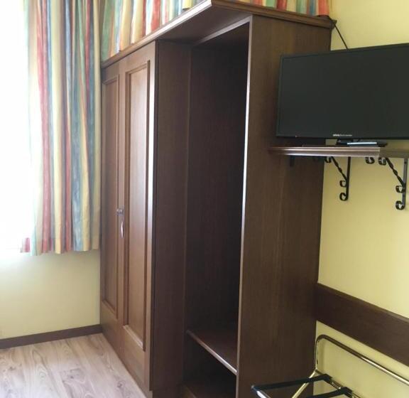 اتاق استاندارد یک نفره, Helenental Pension & Apartments