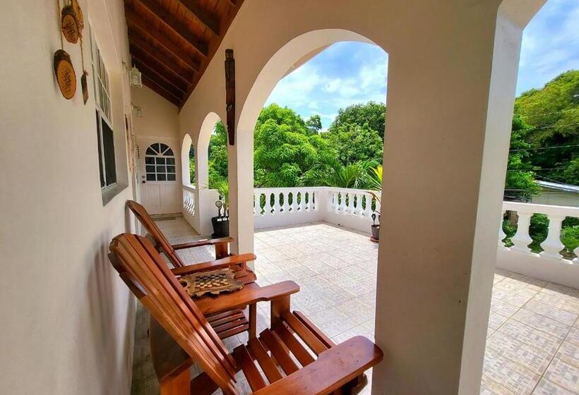 آپارتمان 3 خوابه, Green's Palace Jamaica