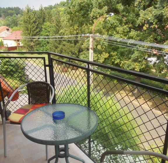 Номер Стандарт, Hejő Apartman